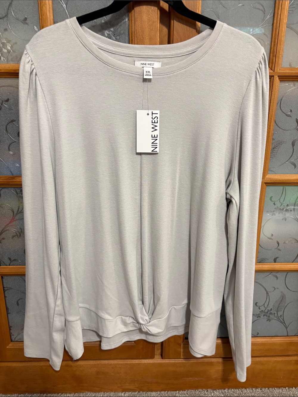Nine West Light Gray Long Sleeve Twist-Hem Top